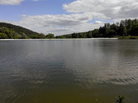 На одному із озер Львівщини втопився львів'янин