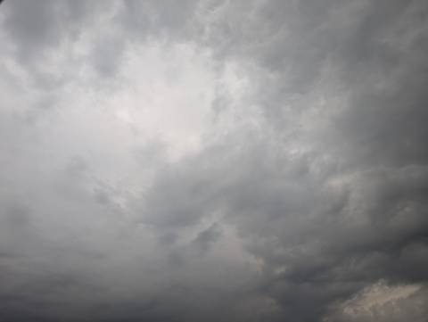 Російські окупанти випустили по Україні майже 450 ракет та безпілотників