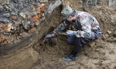 На Марсовому полі у Львові стартував останній етап ексгумації давніх поховань