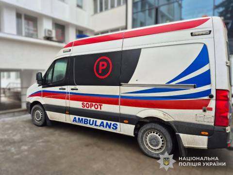 На трасі Київ – Чоп водій приватної швидкої, перебуваючи під наркотиками, збив дитину