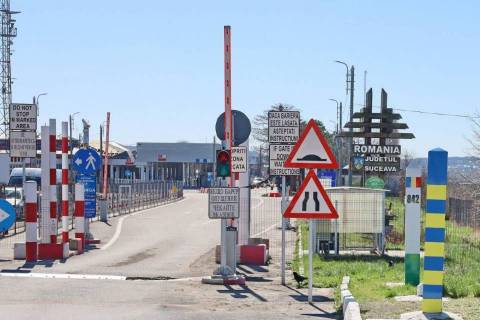 На кордоні з Польщею – черги з 220 авто
