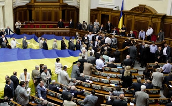 Парламентарі по-тихому ввечері скасували пільги з 2013 року