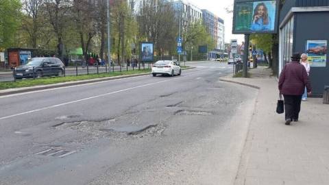 На проспекті Чорновола тимчасово організують реверсний рух