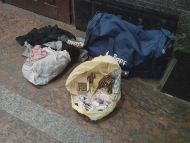 Прикордонники на вокзалі у Львові виявили сумку з боєприпасами