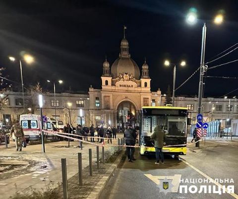 Загиблим під колесами львівської маршрутки виявися прокурор