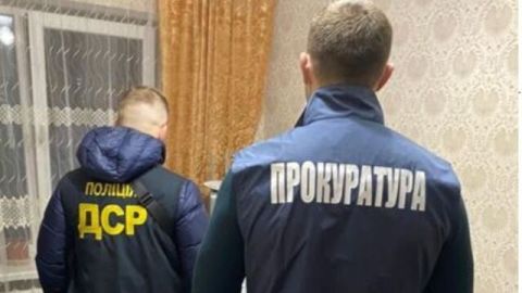 У Львові група з восьми осіб грабувала валютників