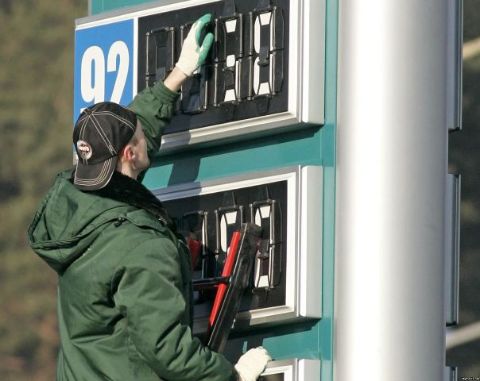 Львівські АЗС не змінили ціни на бензин