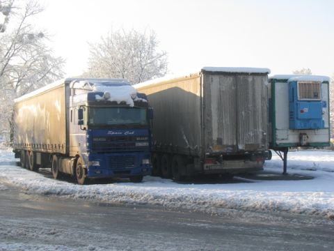 Через негоду на Львівщині ввели обмеження для руху вантажівок