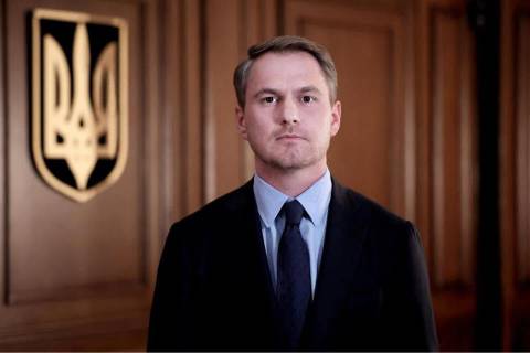 24 нардепи з Львівщини проголосували за звільнення Кравченка