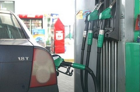 Реалізація бензину на українських АЗС знизилася