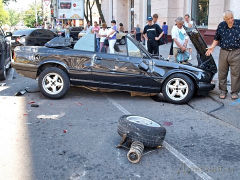 Двоє людей травмувалися у ДТП у Львові