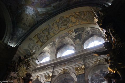 У львівському гарнізонному храмі реставруватимуть фрески Франциска Екштайна