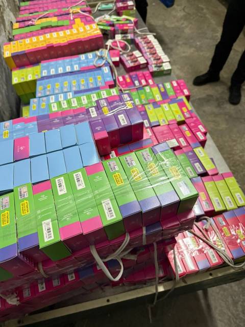 У Шегинях виявили контрабанду електронних сигарет на 700 тисяч гривень