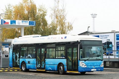 Наступного року Львів закупить електробус та нові тролейбуси