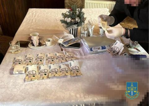 Заступника директора лісгоспу на Львівщині викрили на хабарництві