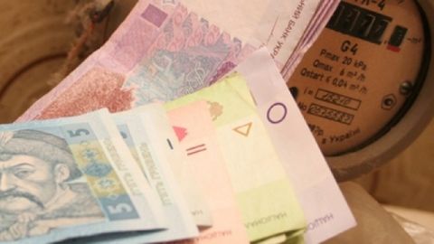 Тариф за комунальні послуги дорівнює половині зарплати українців