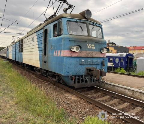 У Львові пасажирський поїзд на смерть збив залізничника