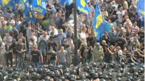 Заарештовано 16 підозрюваних у сутичці під ВРУ