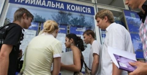 Півтора мільйона українських абітурієнтів уже подали документи до вишів