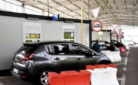 На кордоні з Польщею – черги з 40 авто та 120 пішоходів