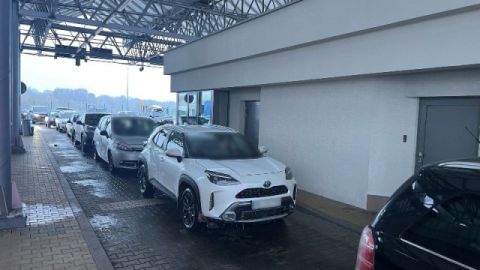 На кордоні з Польщею – черги з 160 авто та 45 автобусів