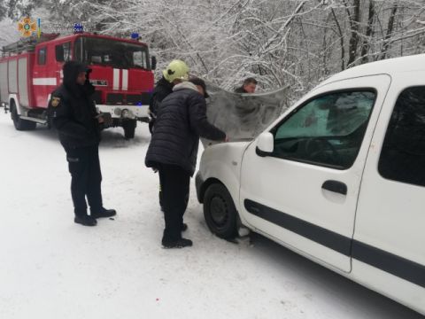 За добу на Львівщині згоріли дві автівки