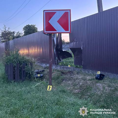 На Львівщині мотоцикл з’їхав у кювет: постраждали двоє підлітків