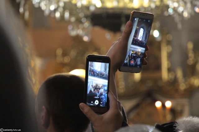 У листопаді Львівщині подешевшали мобільні телефони