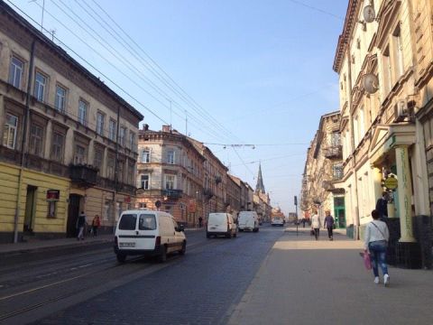 У Львові міськрада вирішила передати приміщення стоматологічної поліклініки для ЗСУ