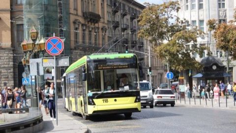 Львівелектротранс отримав більше 100 тисяч гривень від порушників ПДР