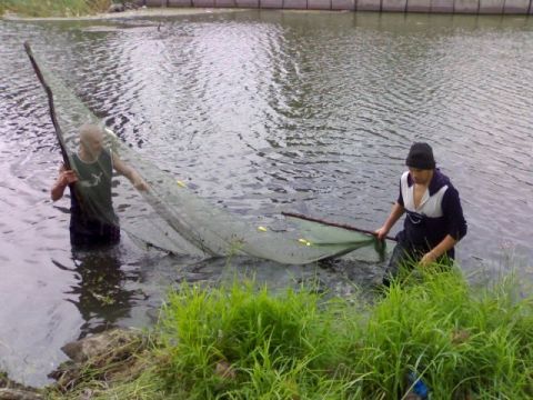 На Львівщині полюють за рибними браконьєрами