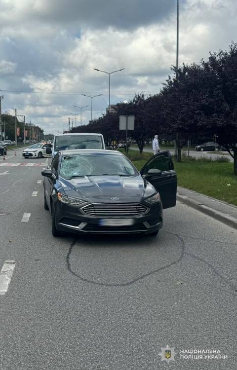 У Львові водій Ford збив пішохода