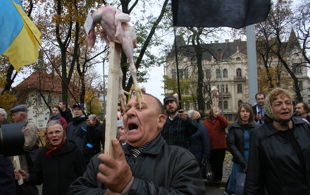 Сланцевий коктейль для львівських депутатів