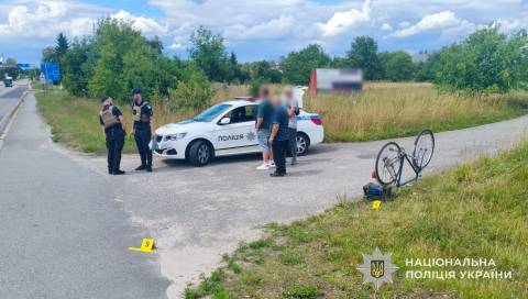 На Золочівщині у ДТП з автівкою постраждав велосипедист