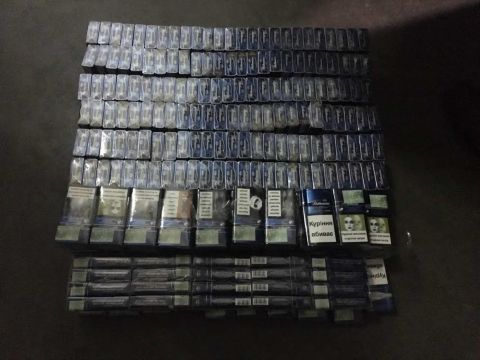 У Рава-Руській виявили контрабанду 220 пачок цигарок