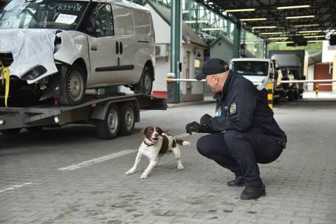 На кордоні з Польщею – черги з 110 авто