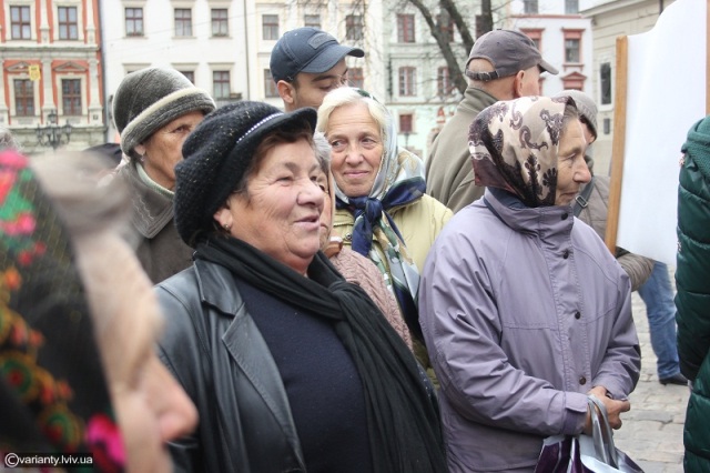 Тисячу Зеленського планують поширити на виплату комунальних послуг для пенсіонерів