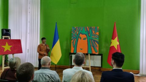 Виставка картин українських художників про В'єтнам відкрилася у Львові