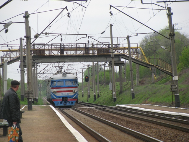 Львівська додала зупинку на маршруті одного із приміських поїздів