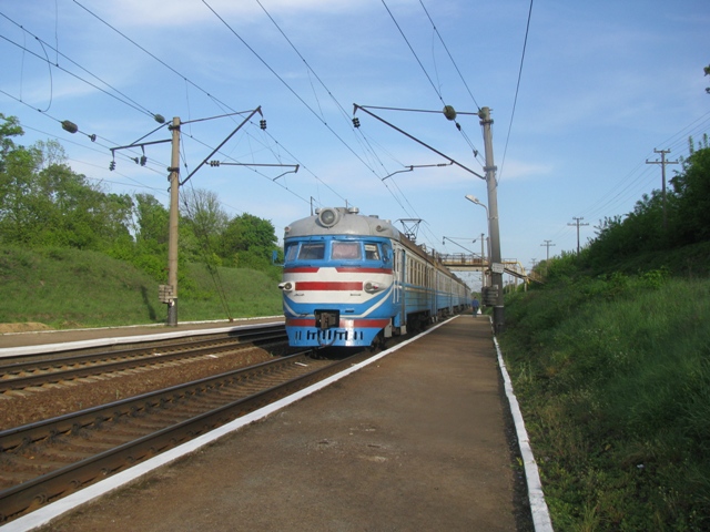Львівська залізниця змінила розклад руху 7 поїздів
