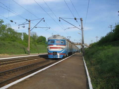 На Зелені свята до Львова курсуватимуть додаткові поїзди
