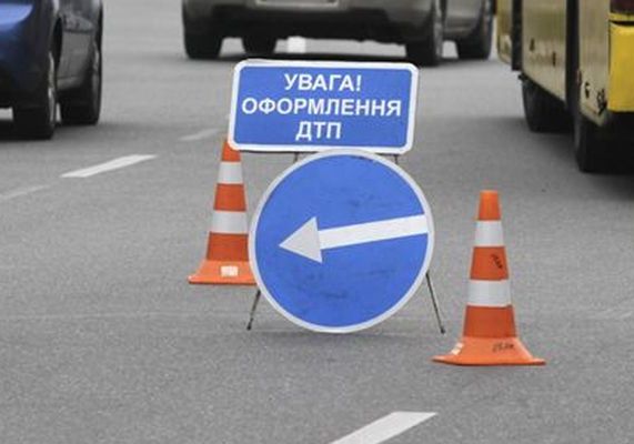 У Львові водій іномарки збив двох пішоходів