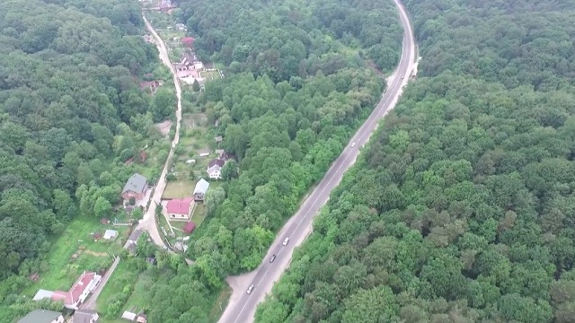 Замарстинівською до Брюхович повітрям