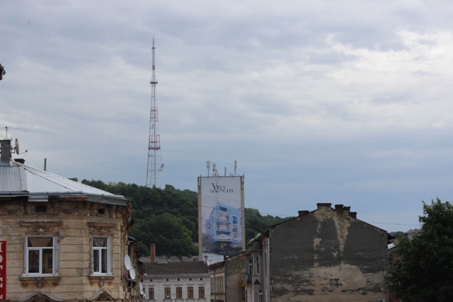 У Львові в об'єкт критичної інфраструктури влучили три дрони