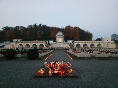 Польське товариство закликає залишили Меморіал львівських орлят у спокої