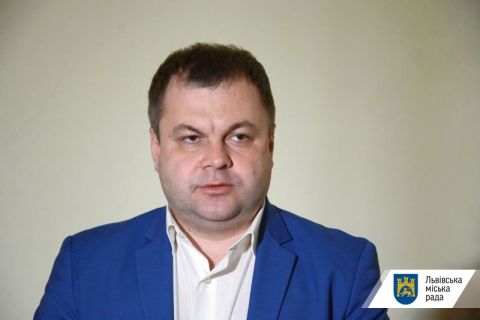 Одинець Садового минулоріч жив на 37 тисяч гривень у місяць