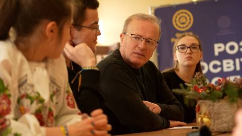 Козицький у грудні виплатив головного освітянину Львівщини  понад 40 тисяч матеріальної допомоги