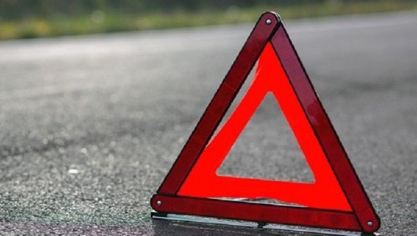 На Пустомитівщині у ДТП постраждали водій та пасажир автівки