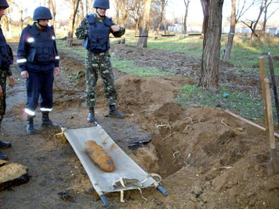 У Львові на території автомайстерні виявлено снаряд часів Другої світової війни