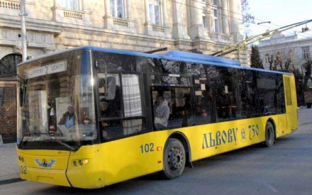 Тролейбуси №25 курсують за звичним маршрутом